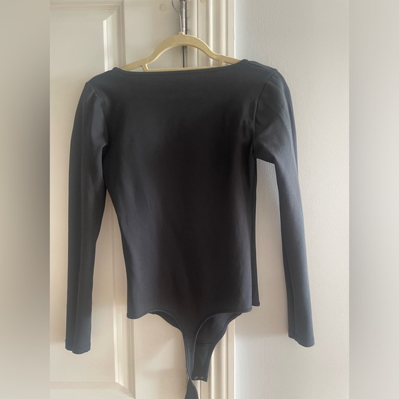 Abercrombie & Fitch Long-Sleeve Ponte Squareneck Seamed Bodysuit - Picture 3 of 4